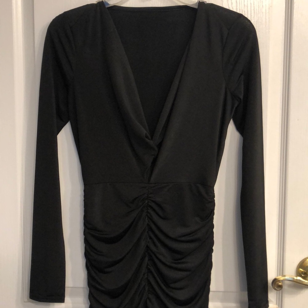 black guess dress